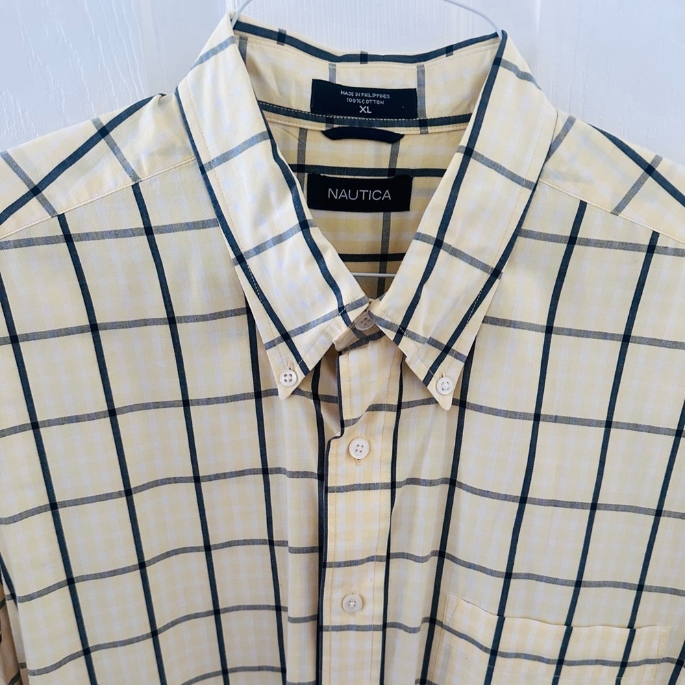Nautica Men's Yellow and Black Checkered Shirt With Button down collar